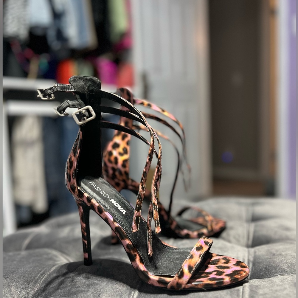 Fashion Nova heels- never worn